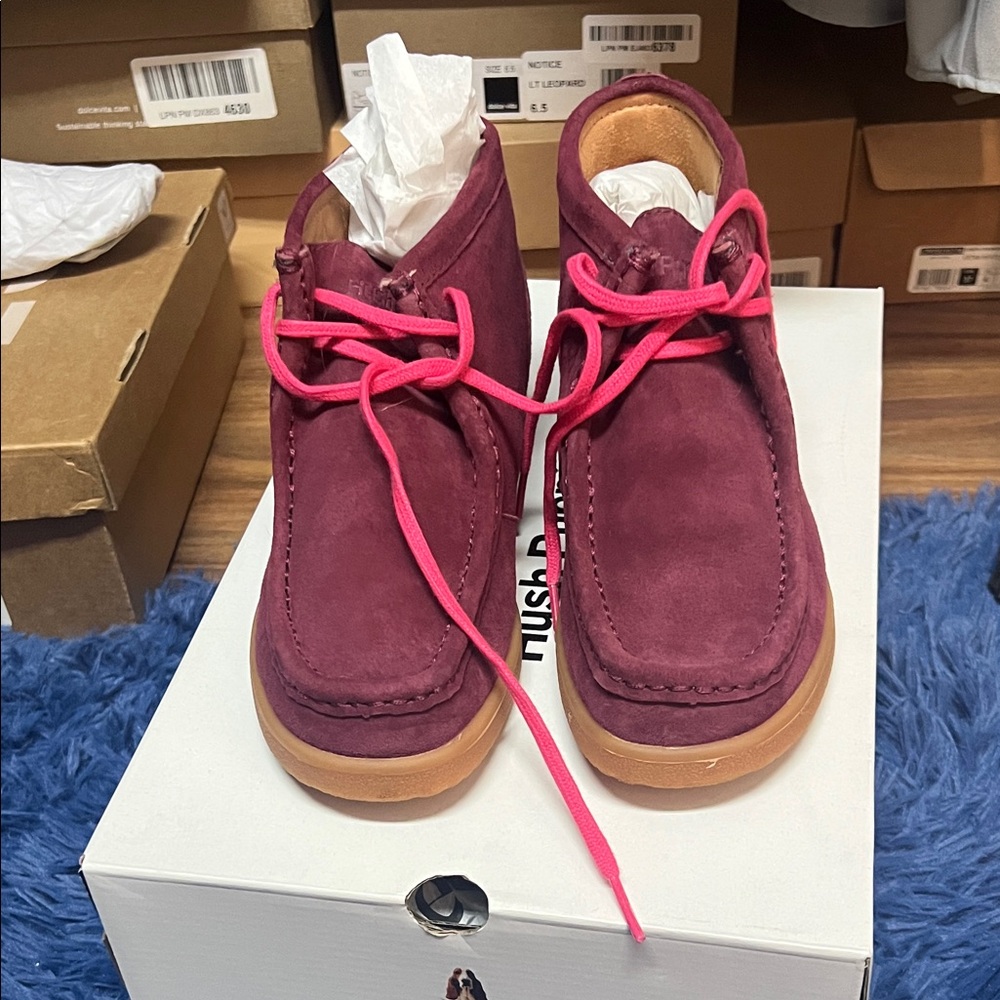Hush Puppies Bridgeport-wine